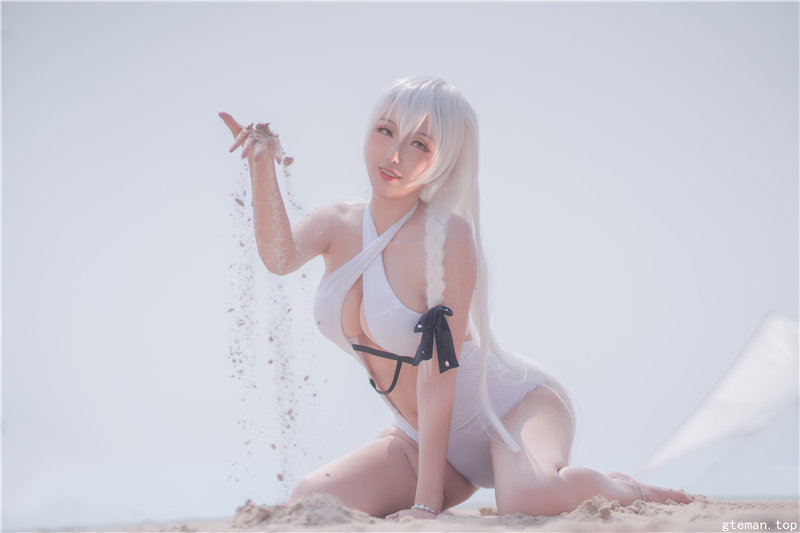 南桃Momoko：美貌与智慧并存的动漫博主，你绝对不能错过！ - 蓝宅社-蓝宅社