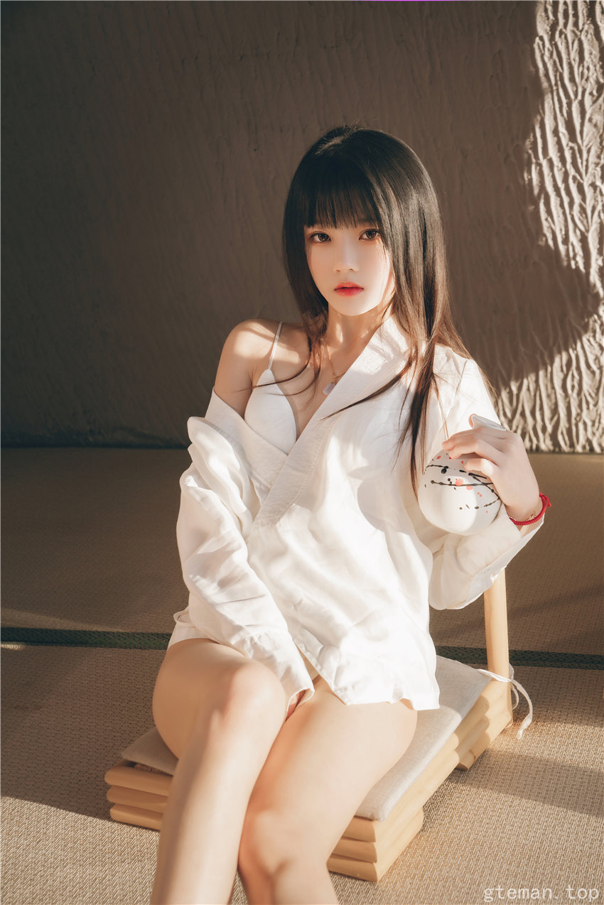 百万级别的博主之一桜桃喵体操服 满满的青春 - 蓝宅社-蓝宅社